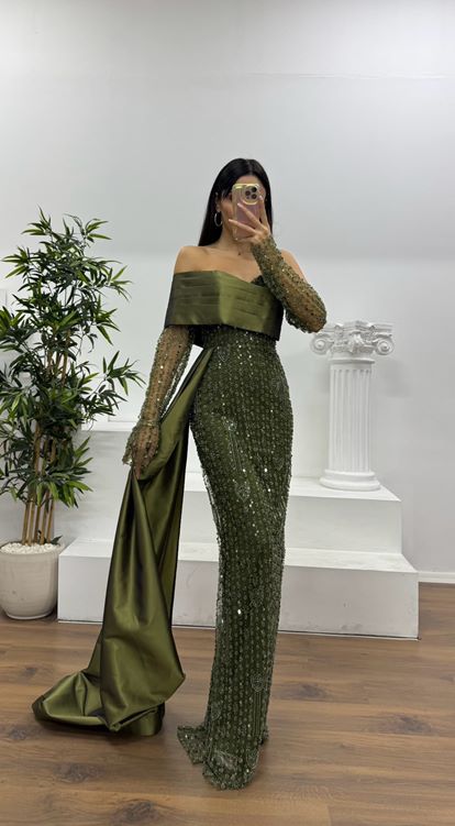 Haki Kayık Yaka İşlemeli Abiye Elbise